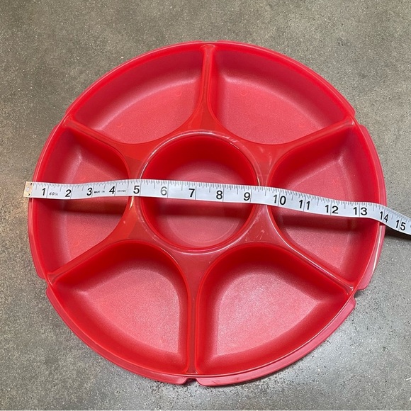 Vintage Tupperware Divided Party Serving Tray with Lid - Picture 8 of 9